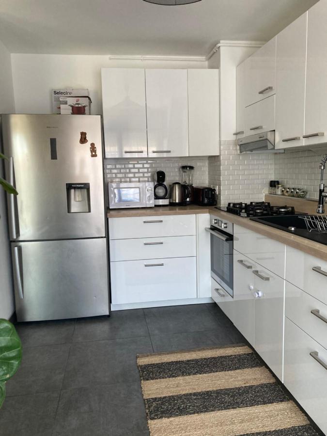 Comfy Flat 7 Min Away From Disney Serris Exterior photo
