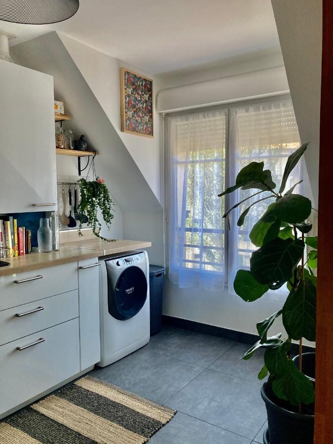 Comfy Flat 7 Min Away From Disney Serris Exterior photo